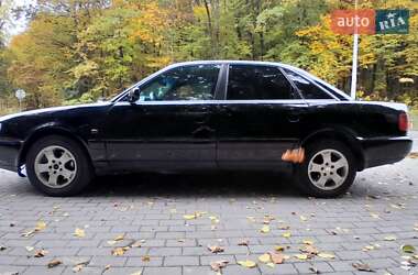Седан Audi A6 1995 в  фото 12 Седан Audi A6 1995 в