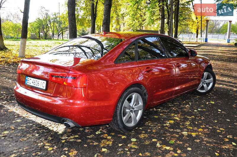 Седан Audi A6 2012 в Полтаві