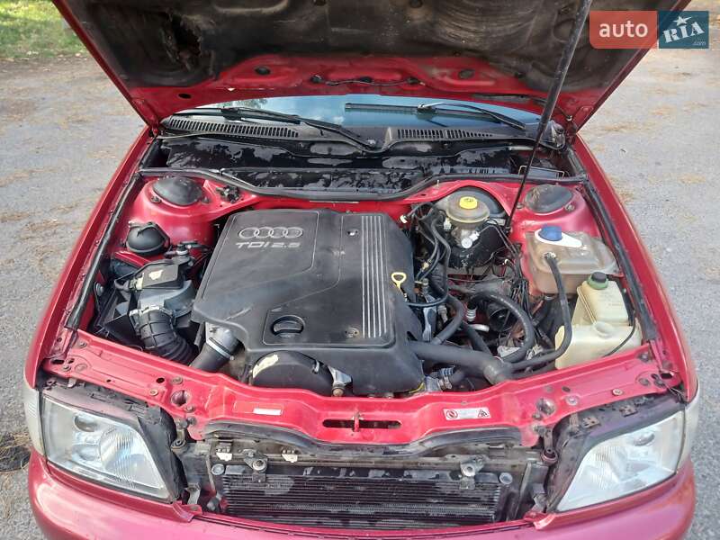 Седан Audi A6 1995 в Великих Мостах