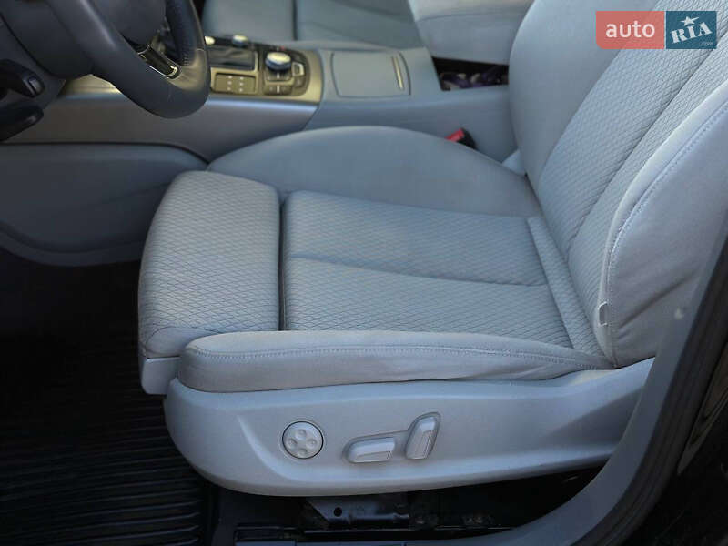 Седан Audi A6 2014 в Самборі