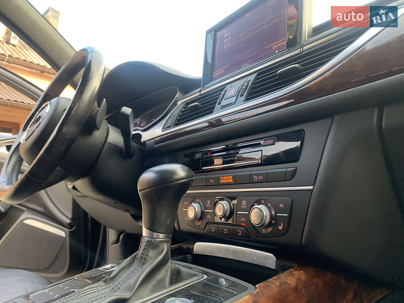 Седан Audi A6 2013 в Надворной