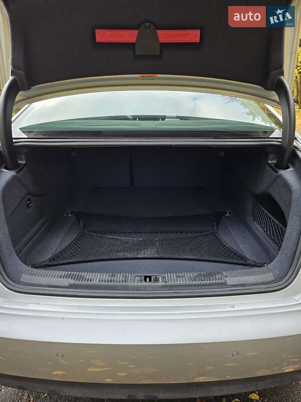 Седан Audi A6 2013 в Виннице