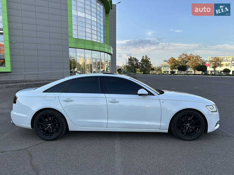 Седан Audi A6 2014 в Кривому Розі