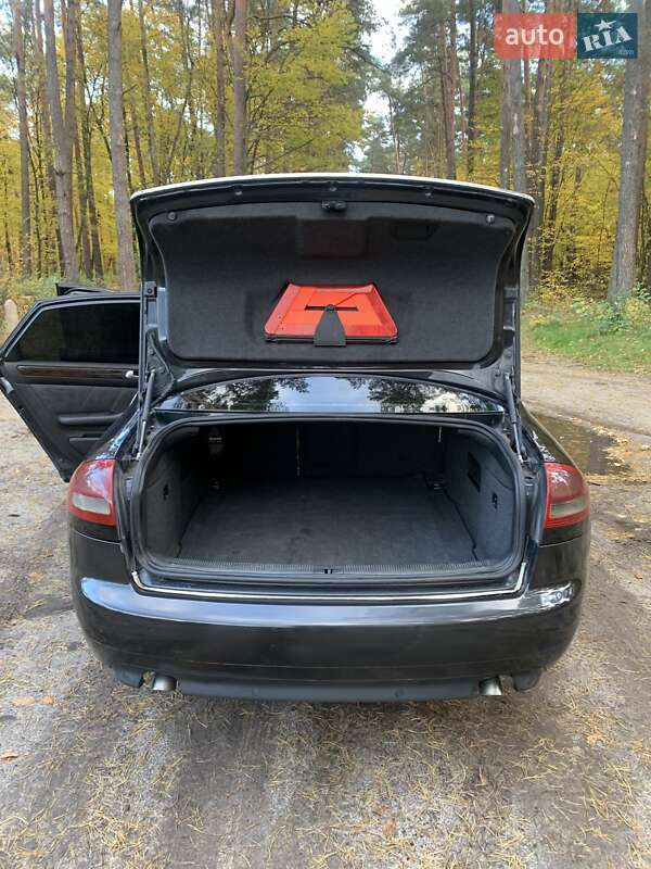 Седан Audi A6 2002 в Кременце