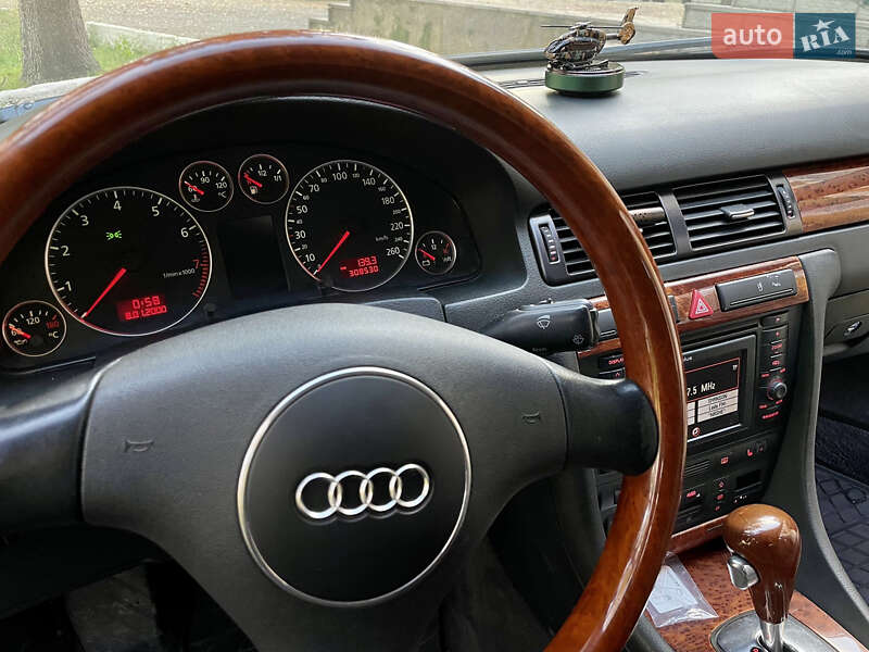 Седан Audi A6 2003 в Бершаді