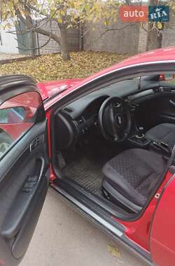 Седан Audi A6 1998 в  фото 3 Седан Audi A6 1998 в