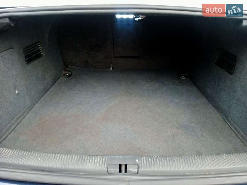 Седан Audi A6 2002 в Конотопе