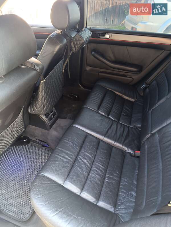 Універсал Audi A6 2004 в Чернівцях