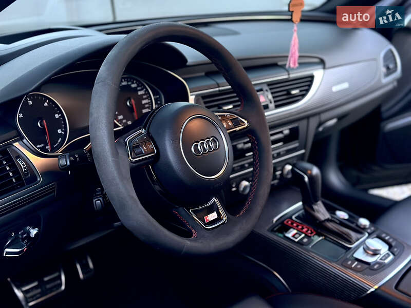 Седан Audi A6 2015 в Виноградові