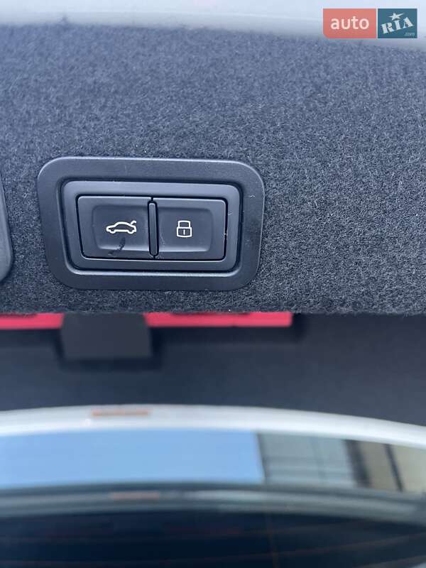 Седан Audi A6 2015 в Днепре