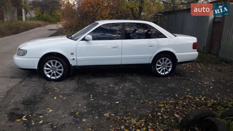 Седан Audi A6 1996 в Харькове