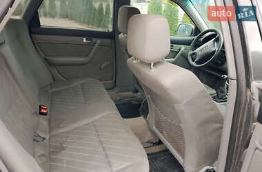 Седан Audi A6 1995 в Жовкві