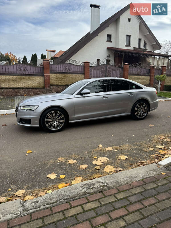Седан Audi A6 2015 в Ровно