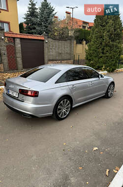 Седан Audi A6 2015 в Рівному