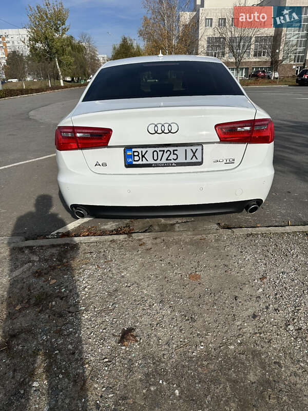 Седан Audi A6 2013 в Нетішині