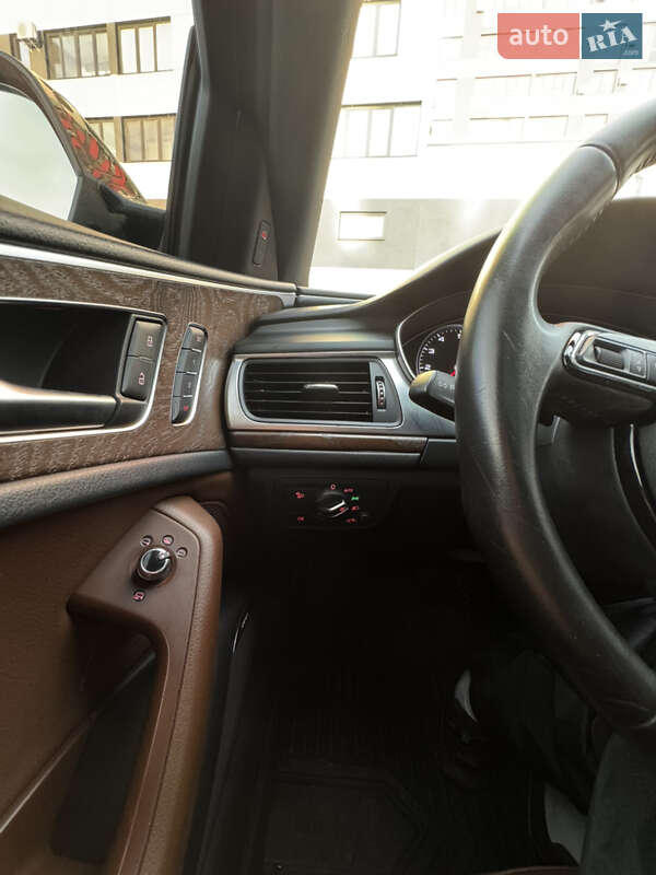 Седан Audi A6 2015 в Рівному