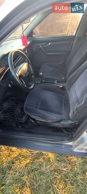 Седан Audi A6 1995 в Коломые