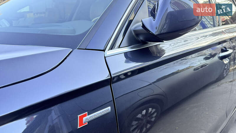 Седан Audi A6 2015 в Киеве