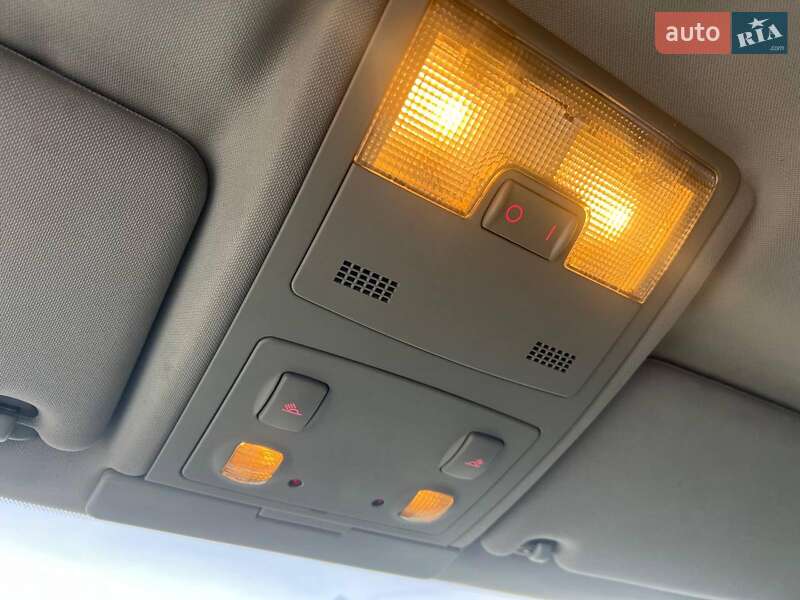 Седан Audi A6 2002 в Львове