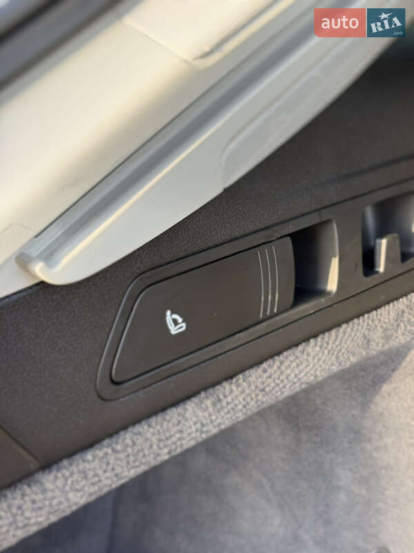 Универсал Audi A6 2019 в Киеве