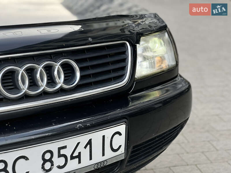 Універсал Audi A6 1995 в Новояворівську