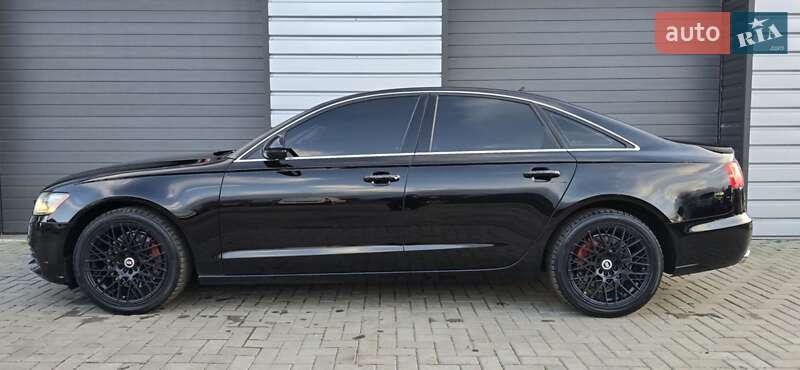 Седан Audi A6 2013 в Хоролі