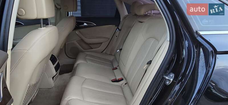 Седан Audi A6 2013 в Хоролі