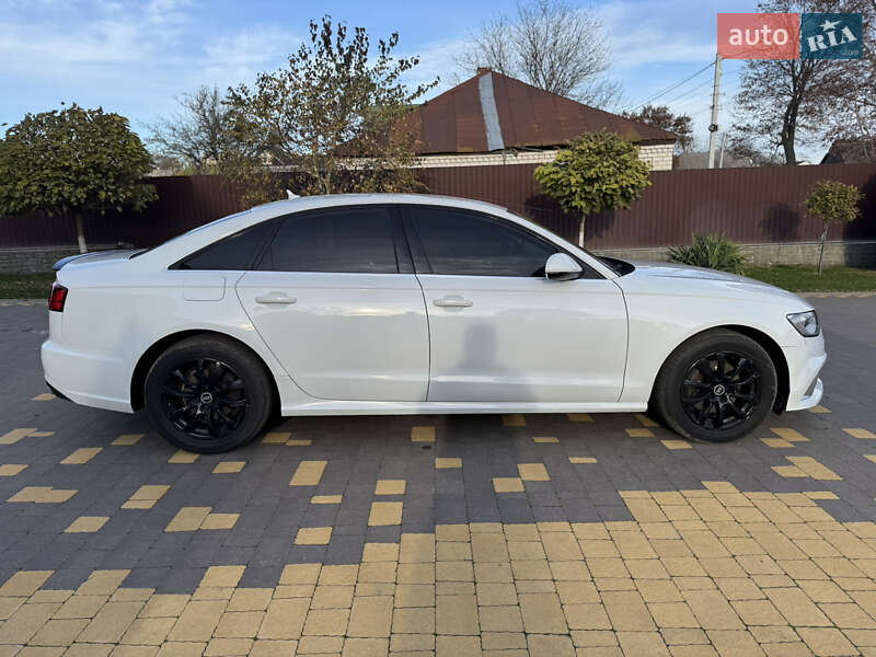 Седан Audi A6 2015 в Киеве