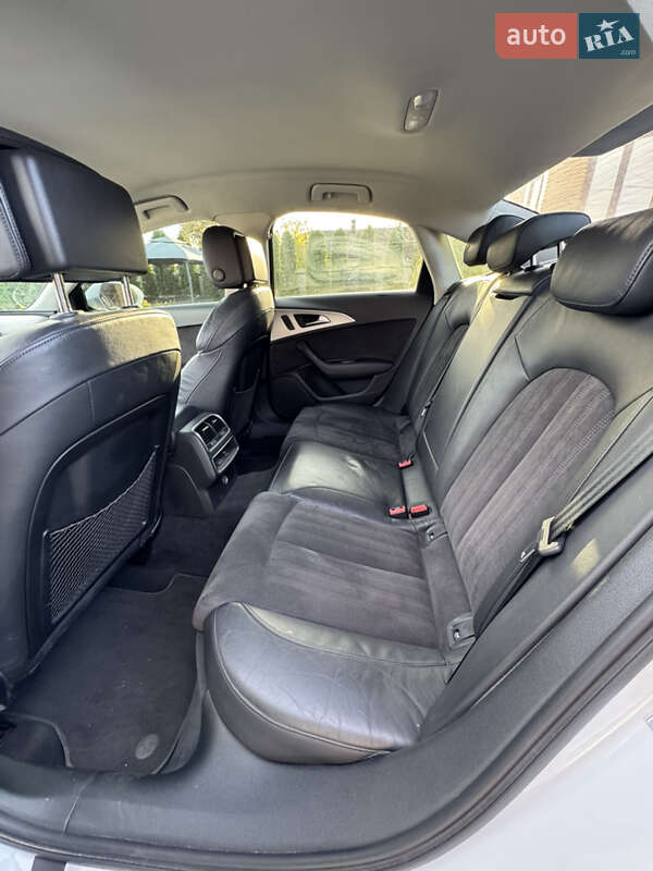 Седан Audi A6 2015 в Киеве