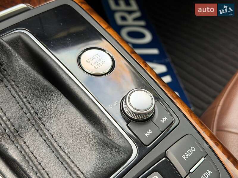 Седан Audi A6 2014 в Кривом Роге