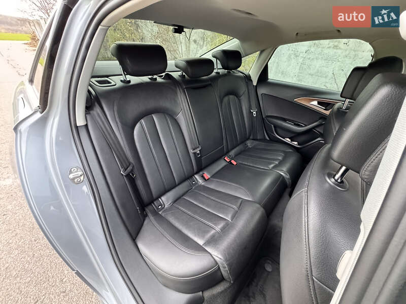 Седан Audi A6 2015 в Умані