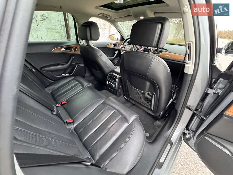 Седан Audi A6 2015 в Умані