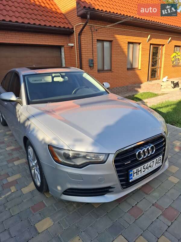 Седан Audi A6 2013 в Маяках