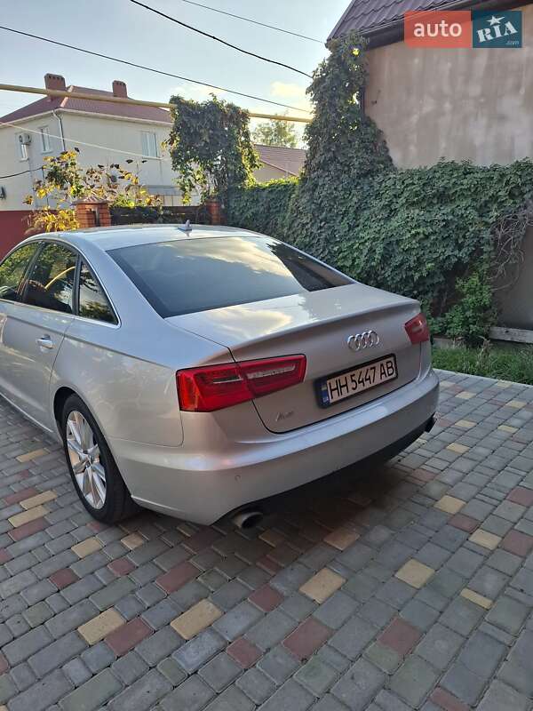 Седан Audi A6 2013 в Маяках