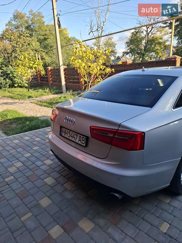 Седан Audi A6 2013 в Маяках