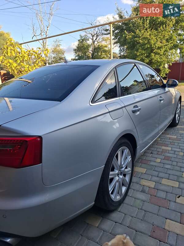 Седан Audi A6 2013 в Маяках