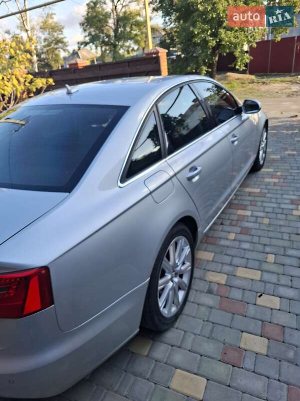 Седан Audi A6 2013 в Маяках