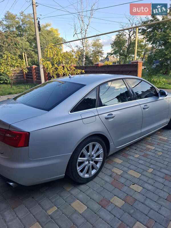 Седан Audi A6 2013 в Маяках