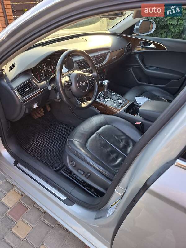 Седан Audi A6 2013 в Маяках