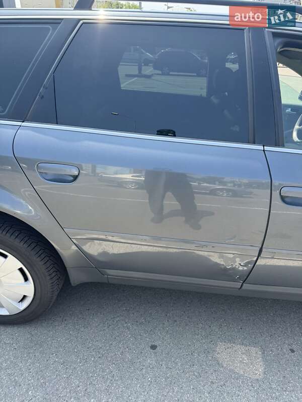 Універсал Audi A6 2003 в Вишневому фото 7 Універсал Audi A6 2003 в Вишневому