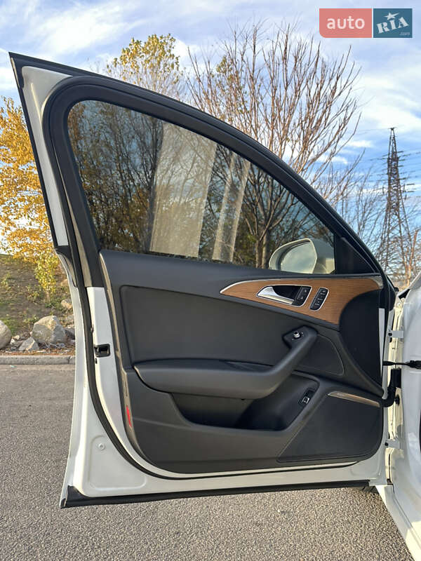 Седан Audi A6 2016 в Днепре