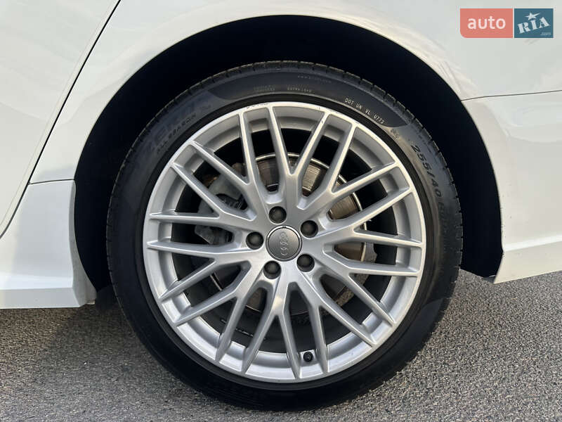 Седан Audi A6 2016 в Днепре