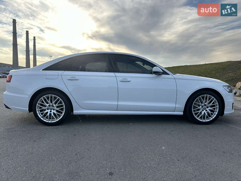 Седан Audi A6 2016 в Днепре