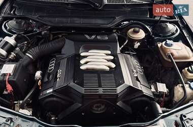 Седан Audi A6 1997 в Звягеле