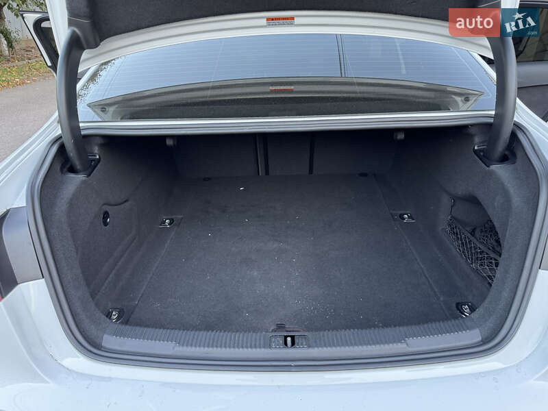 Седан Audi A6 2015 в Одесі