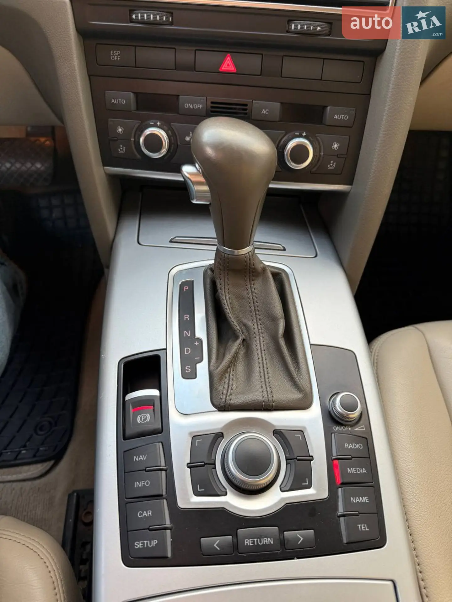 2010 Audi A6 - мініатюра 23