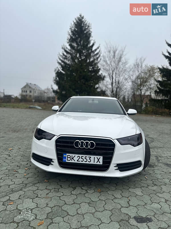 Седан Audi A6 2014 в Дубно