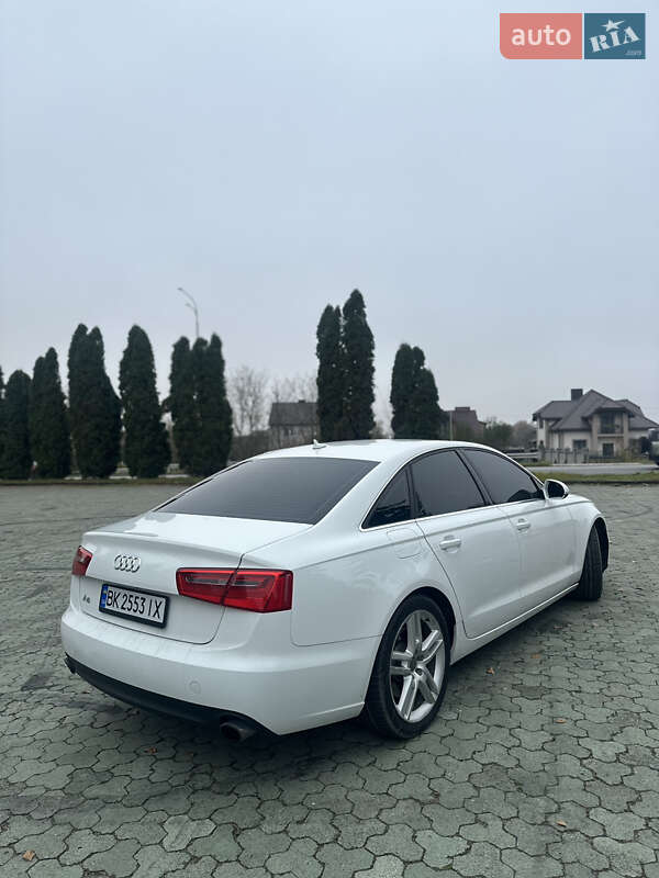 Седан Audi A6 2014 в Дубно