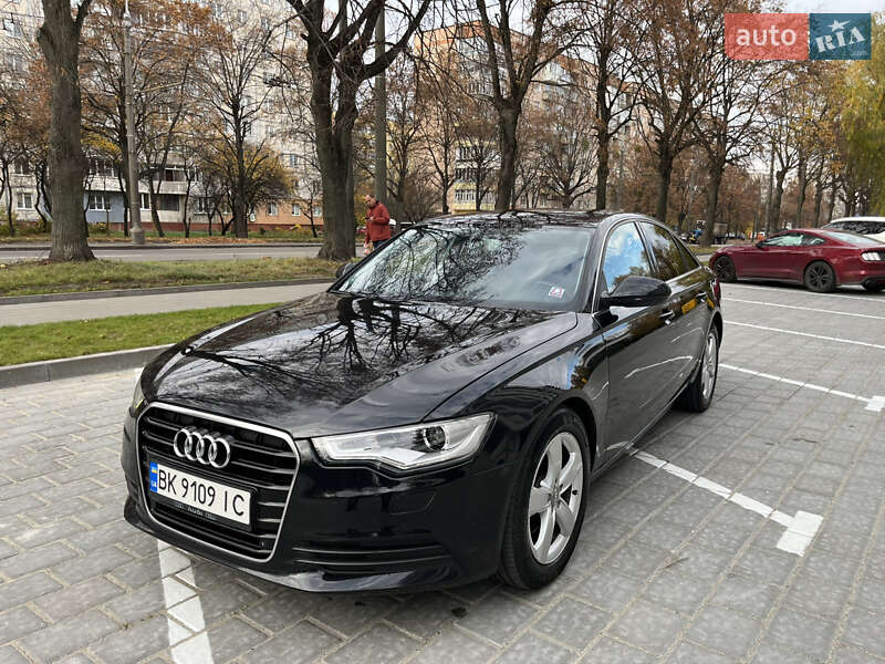Седан Audi A6 2014 в Ровно