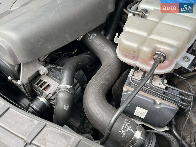 Седан Audi A6 2014 в Ровно